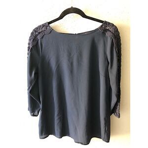 The Limited Navy Blouse Small